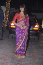 Bipasha Basu at Shilpa Shetty_s Diwali bash in Mumbai on 13th Nov 2012 (26).JPG